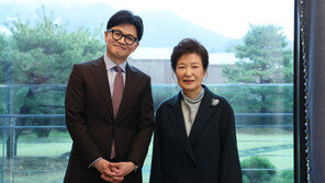 고성국 “박근혜, ‘30년 구형’ 한동훈 척결 호소해달라”…부산 북갑 지원 요청