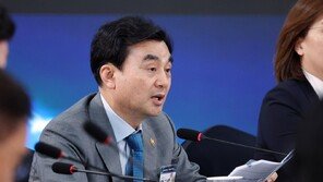 “핵잠, 국내 기술로 2030년대 중반 첫 진수…저농축우라늄 사용”