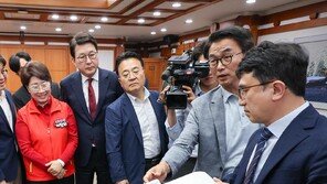 선관위 “지방선거 참관단 3배로” 부정선거 음모론 차단