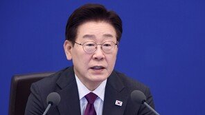 李 “BTS 공연 앞둔 부산, 바가지 숙박업소 명단 공개해야”