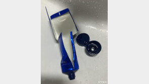 [고양이 눈]아낌없이 주는 치약