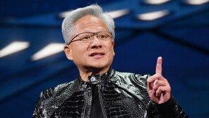 [단독]젠슨 황 ‘깐부 회동’ 재현?…내달 방한해 최태원·정의선·구광모 만난다