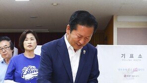 정청래, 마포서 사전투표 “서울 이기면 전국 다 이겨”