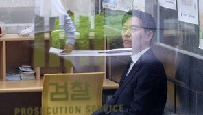 ‘쌍방울 수사’ 박상용 검사 직무정지 무기한 연장