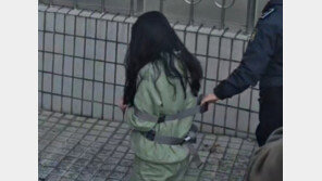 시험지 훔쳐 딸 전교 1등 만든 엄마…“반성문 20회 제출” 2심서 감형