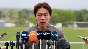 정몽규 ‘깜짝 발표’에 홍명보 “당황스러웠지만 선수들 동요 없을 것”