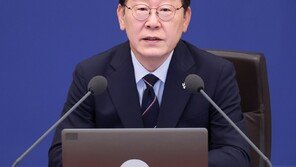 李, 검찰에 “잘못하면 사과하고 취소하는 것”