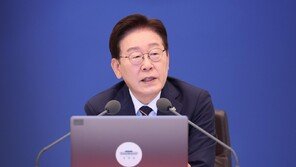 李 “檢, 잘못하면 사과·취소해야”…국힘 “대놓고 공소취소 겁박”
