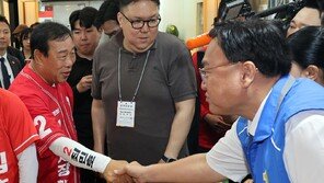 [출구조사]조상호 64.3 최민호 32.9…세종시장 민주 우세
