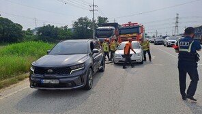 정읍서 25t 트럭이 SUV 등 車 4대 연쇄추돌…5명 병원행