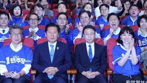 ‘李정부 1년’ 정권안정론 힘실어줘… 당정, 개혁 드라이브 탄력