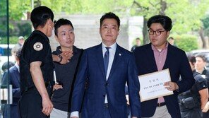 경찰, ‘김수현 명예훼손’ 가세연 김세의 구속 송치