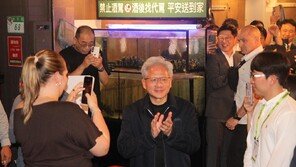 젠슨 황, 홍대 노포서 삼겹살 회동…이미 ‘예약 불가’