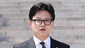 국회 출근 한동훈 “계엄 반대로 형극의 길…다시 돌아가도 같을 것”