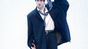 네이즈 턴 “다국적 그룹, 소통 어려워 싸울 수 없었다”
