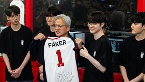 젠슨 황 “한국에 깜짝 선물 준비…많은 사업 들고 왔다”