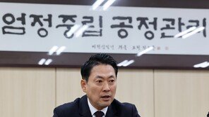 장동혁, 선관위 항의 방문…“참관인 없이 옮긴 투표함은 휴지통”