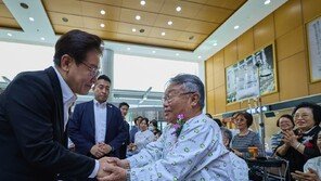 월남전 노병 “전쟁나면 최전방 보내달라”…李 “안 나게 하겠다”
