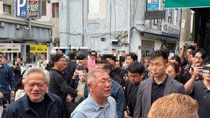 젠슨 황-정의선, 우래옥서 점심 회동…피지컬 AI 동맹 재확인