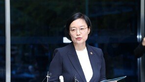 한성숙 “제게 시대적 요구 있어”…4주택엔 “청문회서 답변”