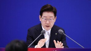 李 “서울 집값 상승 압력 잘 막아와…선거에 좋은 영향”