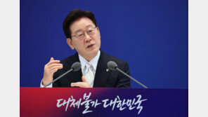 [속보]李 “투표지 사태 지적 청년들 존경…‘주권 감수성 부족’ 저도 반성”