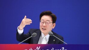 李 “내가 구두개입으로 집값 눌러놓지 않았으면 엄청 폭등했을 것”
