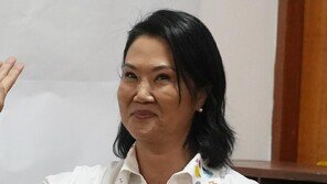 페루 대선, 우파 후지모리-좌파 산체스 초접전
