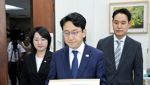 한자리 모인 李-4부 요인, 대법관이 맡는 선관위장 상근화 논의