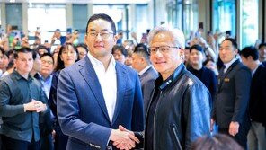 “젠슨 황 소용없네” LG전자·네이버, 팔천피 복귀일 7% 급락
