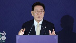 李, 벨기에 동포 만나 “민원 제로 될때까지 해치워야”