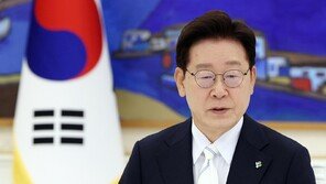 외신서 전직 대통령 거론하며 수사 가능성 묻자…李 “꽤 높다