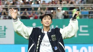 임영웅 또…‘영웅시대’ 소아암 어린이에게 500만원·히크만주머니 기부