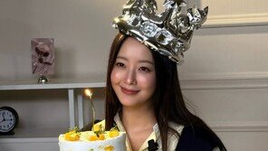 김희선, 50세 생일…여전한 여신 미모