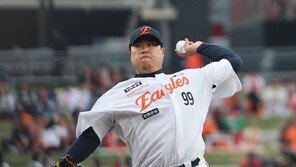 류현진, KIA 올러 잡고 ‘시즌 8승’…다승 단독 선두 우뚝