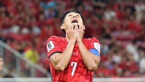 ‘골 침묵’ 손흥민은 해결 과제…취재진 인터뷰 요청에 ‘침묵’ 패스