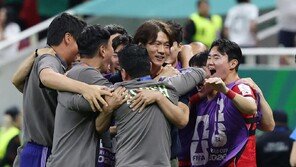 12년 만의 사령탑 첫승 홍명보 “선수들이 만들어 준 승리”