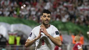 이란 감독·주장 “美 입국 제한, 월드컵 축제 분위기에 찬물”