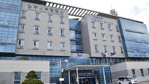 만취해 택시비 거부…출동 경찰관 뺨 때린 50대 남성 입건