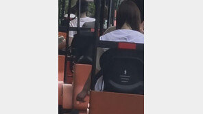 춘천 김유정 레일바이크서 흡연하는 여성…“청정 지역 없다”
