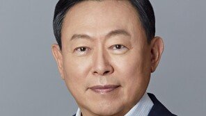 신동빈 “인공지능 전환은 생존과제”… 직접 교육 받고 AI 홈페이지 제작도