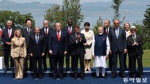 [속보]李, G7 정상회의 환영행사 참석…트럼프와 30초 대화