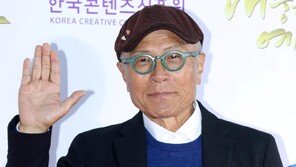‘식객’ 허영만 화백, 건강 문제로 활동 중단…“회복에 전념”