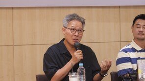 유행가가 흐르던 폐허의 서울…‘고래’ 천명관의 새 장편 ‘아코디언’