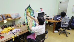 부천, 기증받은 우산 수리해 시민에 무료로 대여