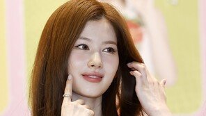 ‘완벽하고 싶었던 마음’…트와이스 사나, 의상 사고 속상함 속 빛난 진심