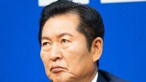 “李 월드클래스 지도자” 연일 찬사 쏟아낸 정청래, 보완수사권엔 “전면 폐지 당연” 다른 목소리