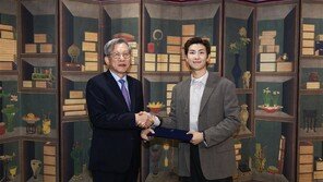 BTS RM, 국중박 글로벌 홍보대사 위촉…“우리 문화유산 가치 알릴 것”