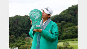 장유빈, KPGA 하나은행 인비테이셔널 정상…시즌 첫 다승자 탄생