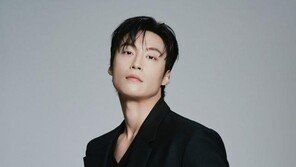 눈길 꽉… 허남준이 보여준 ‘로맨스의 신세계’